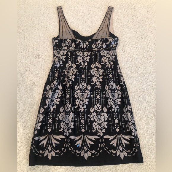 Nanette Lepore beaded damask cocktail dress.  Size 2 - Picture 4 of 5
